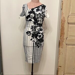 Karen Millen Navy and White Floral and Stripe short sleeved bias neck Dress